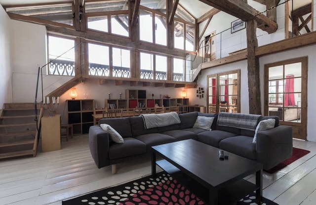 Spectacular Barn Conversion With Fantastic Views and Hot Tub