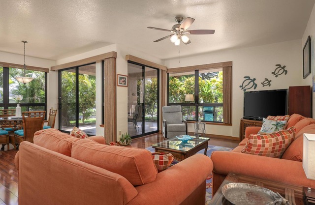 SPECTACULAR ! Ground Floor Condo Sleeps 5 Golf ,Tennis ,.Gym Pool, Jacuzzi