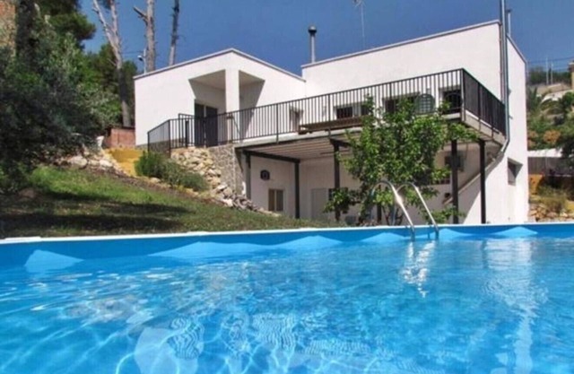 Spectacular house with pool and incredible views of the Garraf Natural Park