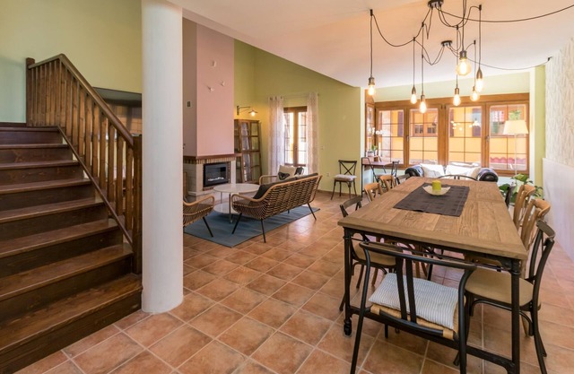 Spectacular newly renovated house with small swimming pool