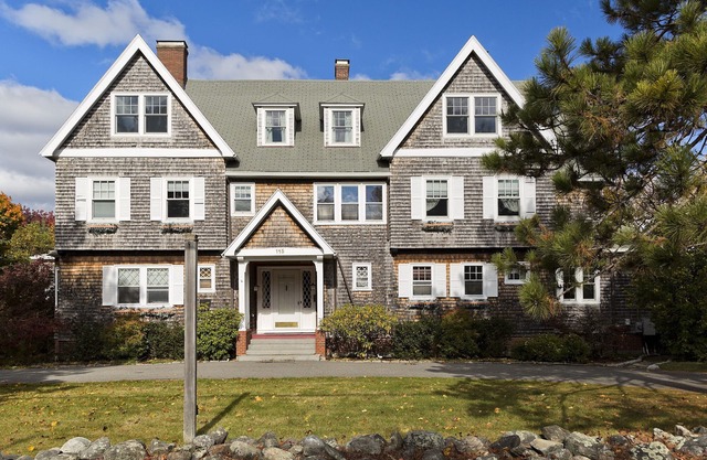 Spectacular Ocean Views, Walking Distance To Town, Bike Into Acadia