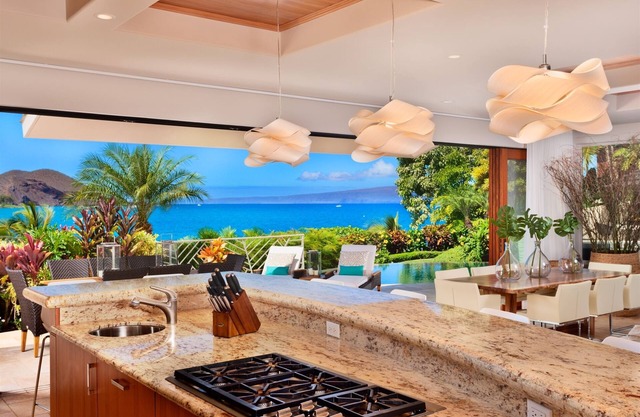 SPECTACULAR OCEAN VIEWS! CORAL GARDENS ESTATE AT MAKENA BAY!