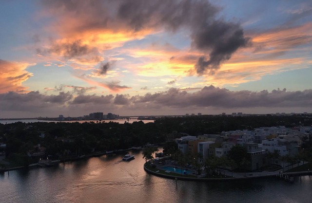 Spectacular Views, Great Location on Millionaire's Row