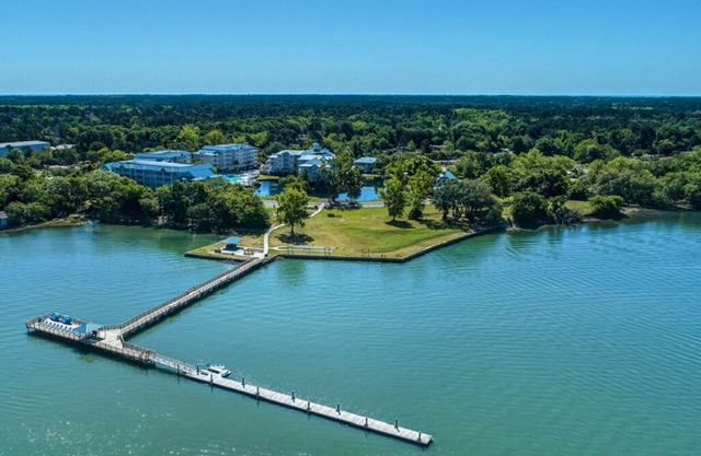 Spend a Summer Week on the Stunning Intercoastal Waterway in HHI!