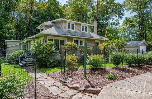 Spend time watching the deer at "Cook's Cottage" in Eagles Mere