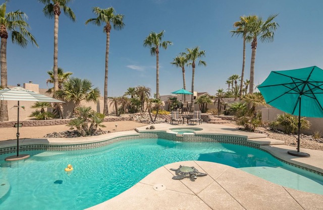 Spend your holidays in Havasu! Vacation oasis close to the London Bridge