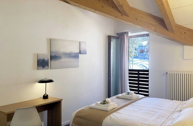 Splendid 4+2 attic with panoramic terrace overlooking the mountains (303)