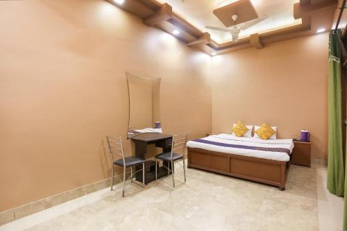 SPOT ON Hotel Sarojani Villa