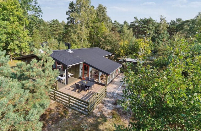 "Srebrenka" - 350m from the sea by Interhome