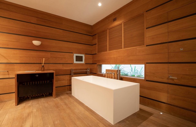 St George's Drive VIII by onefinestay