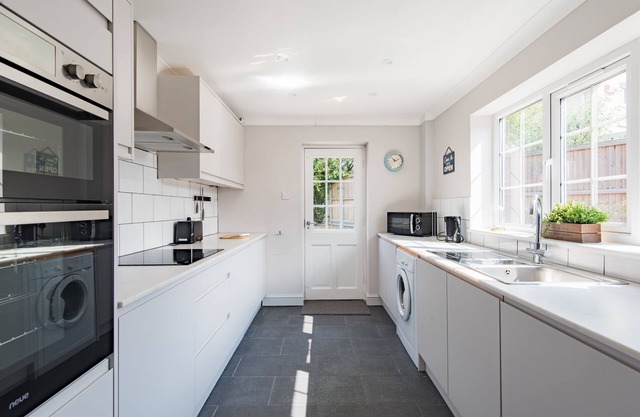St George’s is a modern and stylish detached holiday home, perfect for families or friends wanting t