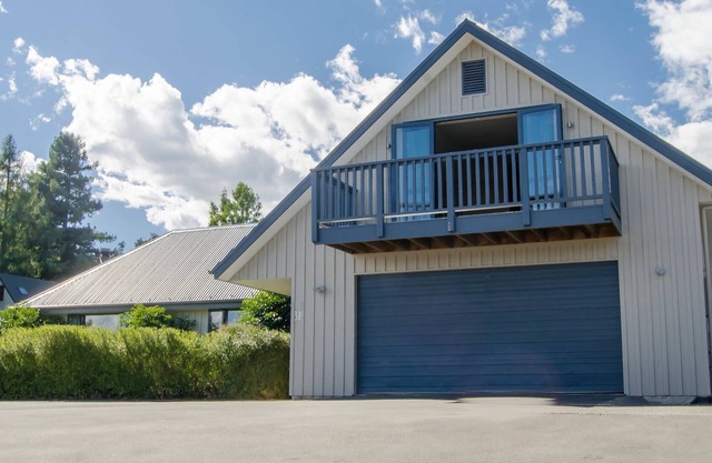 ST JAMES MANOR, family friendly, with a garden in Hanmer Springs