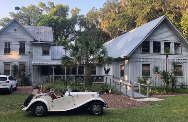 St. John’s historic river house mansion Georgetown