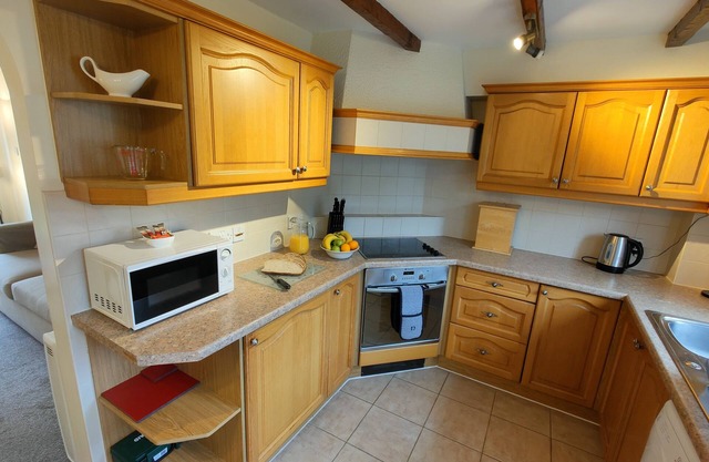 Standard-Apartment-Private Bathroom