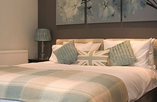 Standard Double Wet room Disabled access Room at The Keep