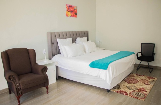 Standard room in Morningside guesthouse - 2090