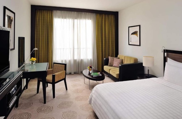 Standard Room Near Abu Bakar Metro Station