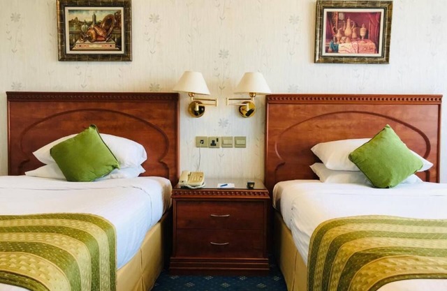 Standard Room Near Baniyas Square Metro By Luxury Bookings