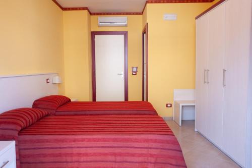 Stanza per 2 ospiti nel centro, a due passi dal mare - Il Mozzo!