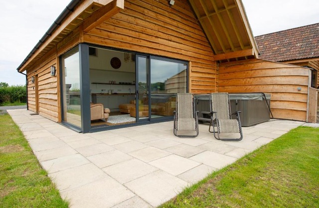 Starling Lodge