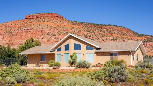 Starzz Ranch Kanab UT Vacation Home Red Rock Views