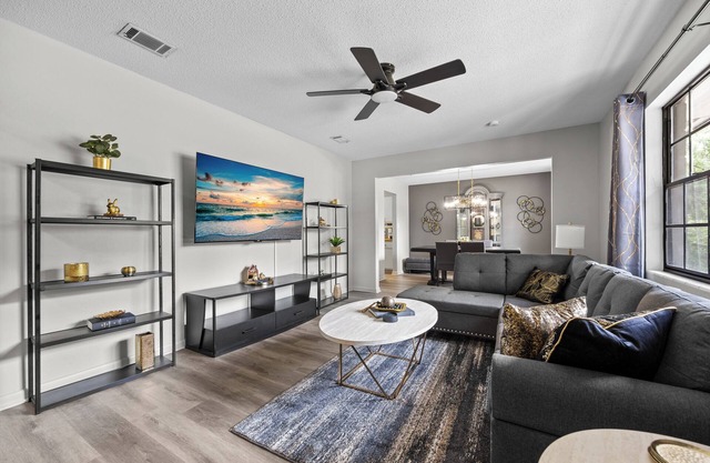 Stay Classy in a Spacious Home w/an Elegant Touch