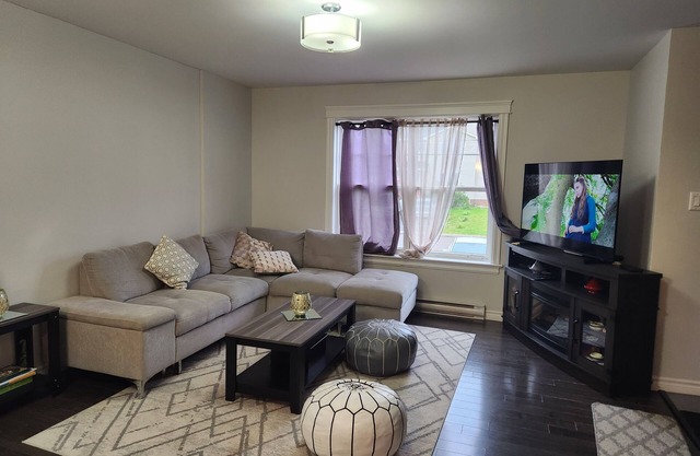 Stay Close, Stay Cozy: Your Moncton Adventure Starts Here!