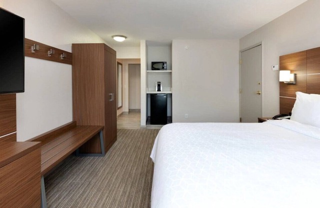 Stay Cozy & Give Yourself a Restful Staycation!