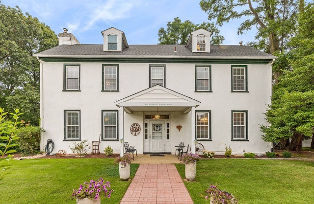 Stay in Historic Bucks County FarmhousenSleeps 18 -13 beds, 5 baths, 2 kitchens