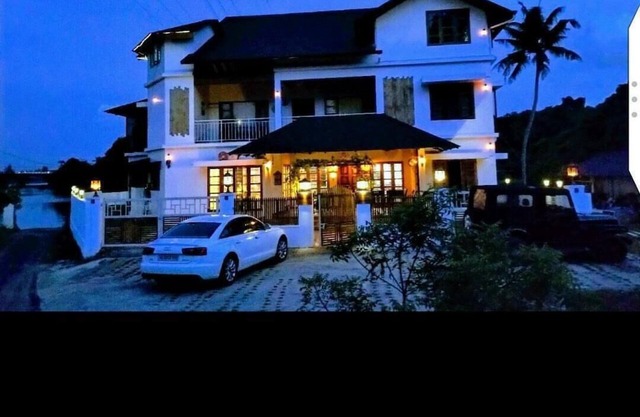 Stay In the city. But in a village ambience. Over looking the forest