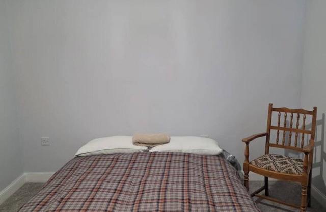 Stay Near Colchester Twn Centre1