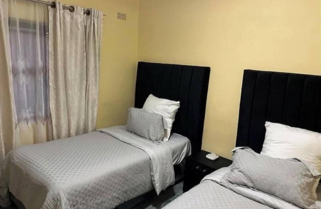 Staylax- Hatfield Manor 2