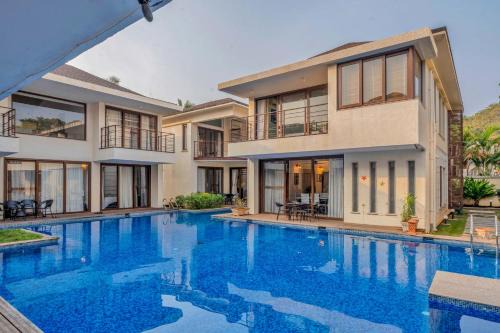 Staymaster Casa Amaira Huge Pool Vagator 3BHK