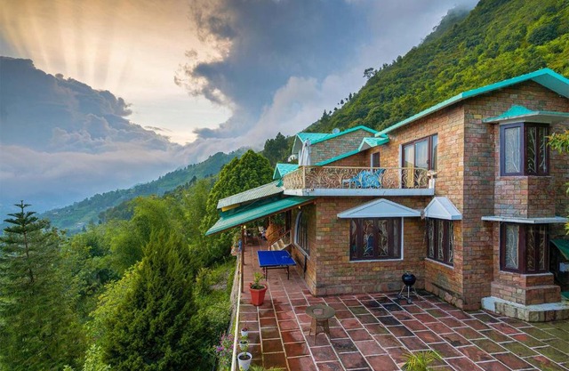 StayVista at Heaven On Hills