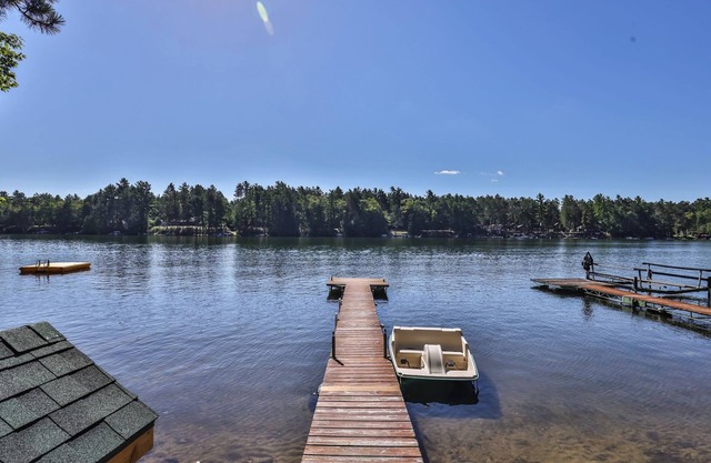 Stepaway Vacation Rentals-Cozy Cottage