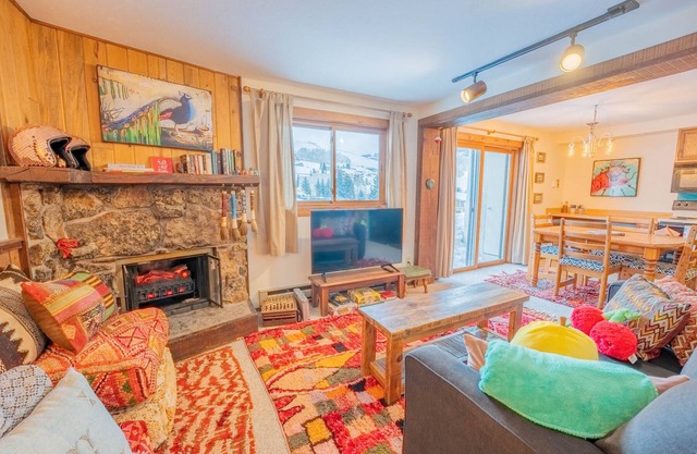 Steps from Slopes | Pool, Hot Tub + Ski Bus