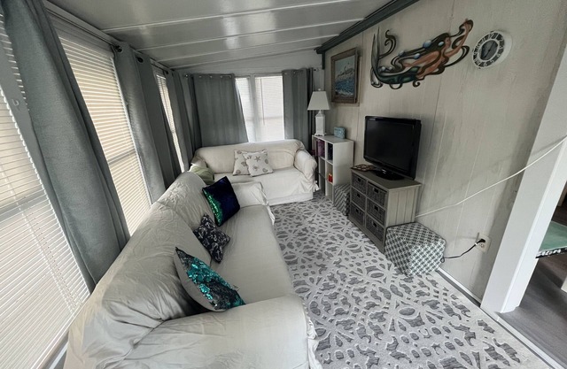 Steps from the Ocean, Two Bedroom Beach Cottage