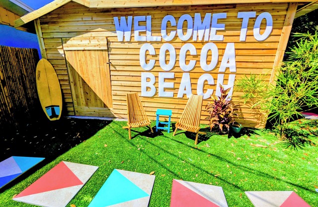 Steps to Beach - Spacious 2BR + Arcade & Resort Backyard