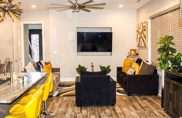 Stlyish Downtown Home