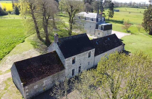 Stone cottage in Normandy with large garden, perfect for a peaceful stay