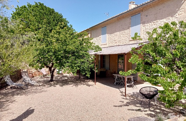 Stone house - medieval village South of France - commodities & services included