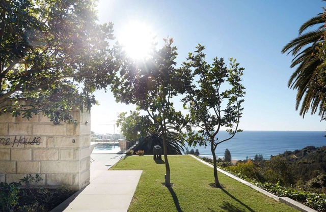 Stonehouse by Contemporary Hotels