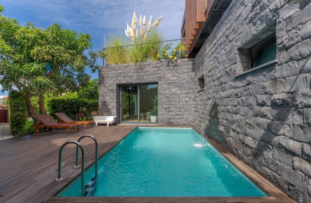 Stonelovers® Villa in Jardim do Mar With Private Pool next to Sea