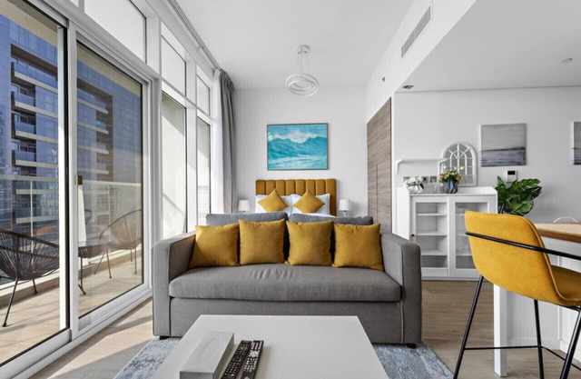 StoneTree - Studio One Studio - Prime Location