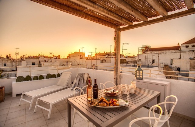 Storie e Affreschi - Two Bedroom Apartment, Sleeps 5