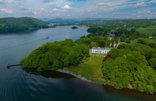 Storrs Hall Hotel on the shore of Lake Windermere