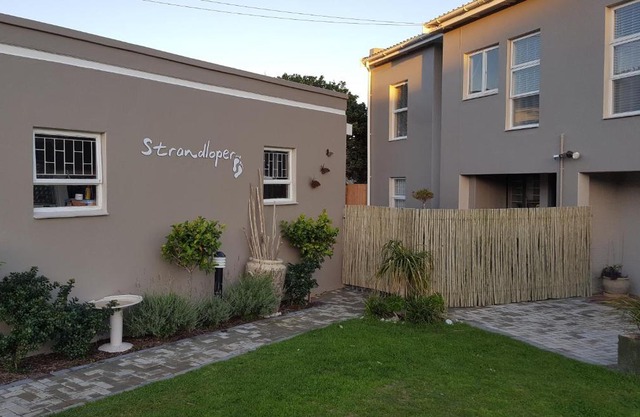 Strandloper Apartments