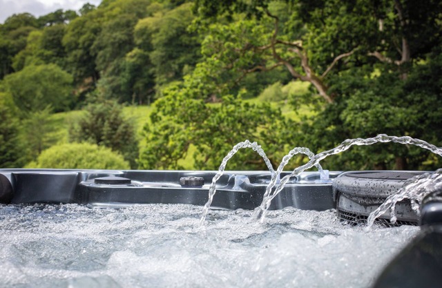 Strathlachlan Lodge - Luxury country home with Hot Tub and Sauna