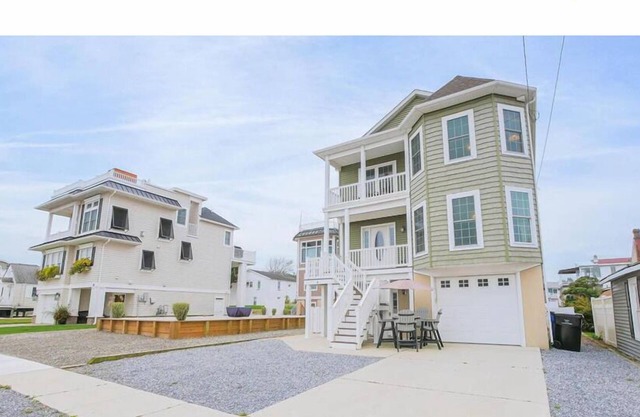 Strathmere is the Place to Be. Single Family Home!