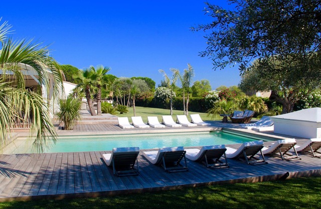 StTropez beautiful villa on one level, close to beaches and village of St Tropez